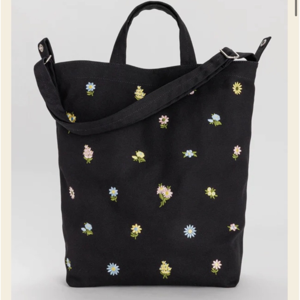 Baggu Embroidered flower Bag